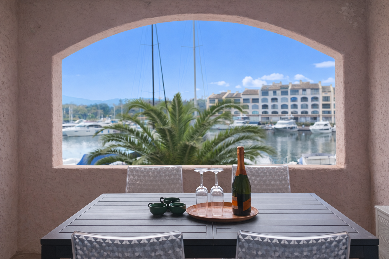 Location Chant des Voiles Port Cogolin